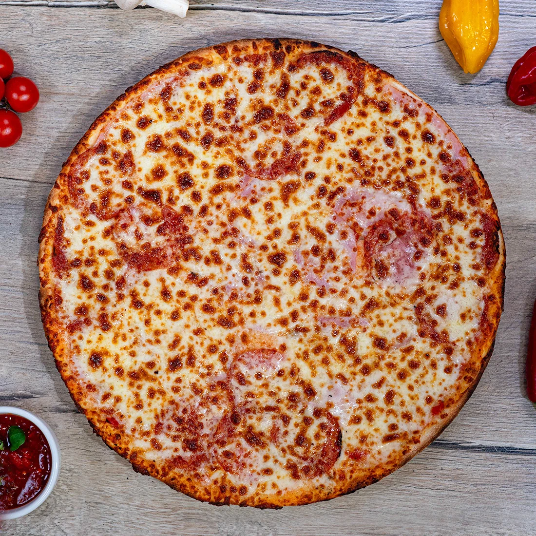 Pizza Prosciutto Salami