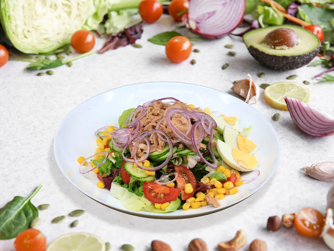 Salată Mediteranea